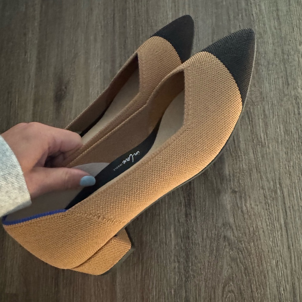 NWOB Rothy's Tan and Black Short-heeled Flats - Picture 6 of 9